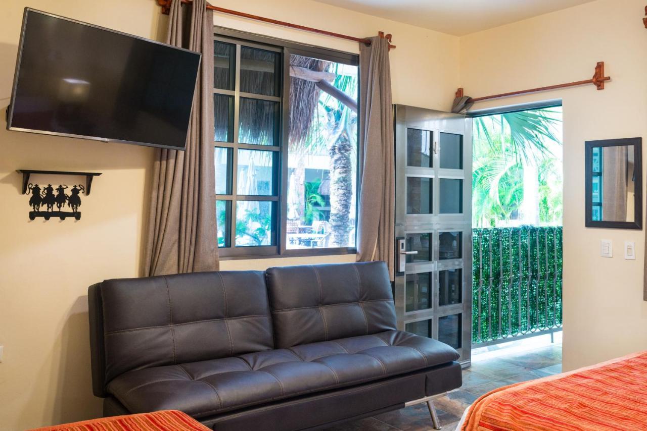 Alamos Inn Hotel Con Jacuzzi Y Piscina Канкун Екстериор снимка