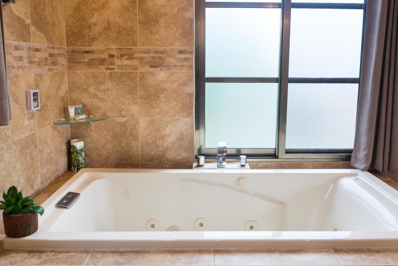 Alamos Inn Hotel Con Jacuzzi Y Piscina Канкун Екстериор снимка