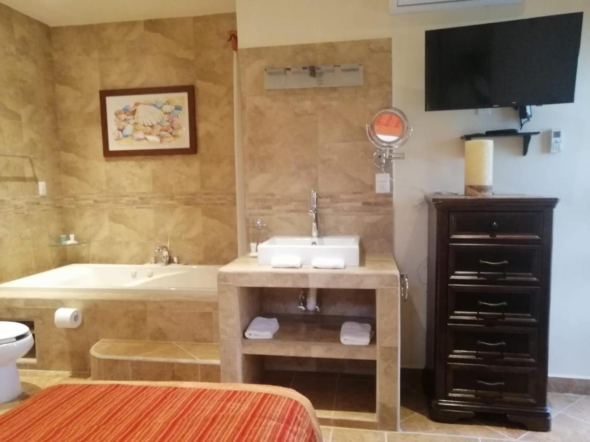 Alamos Inn Hotel Con Jacuzzi Y Piscina Канкун Екстериор снимка