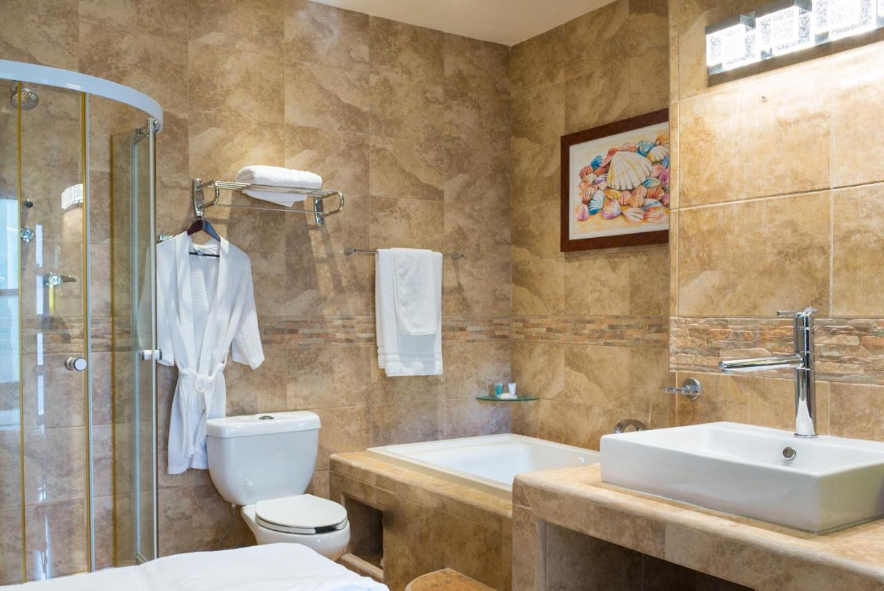 Alamos Inn Hotel Con Jacuzzi Y Piscina Канкун Екстериор снимка